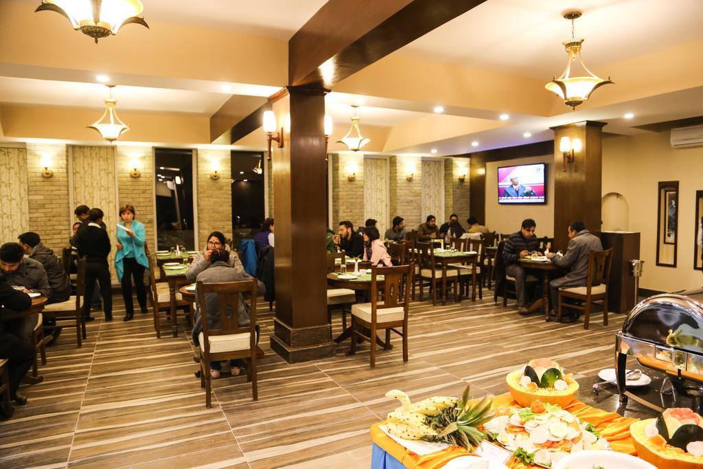 Da Yatra Courtyard Hotel Pokhara Exterior foto