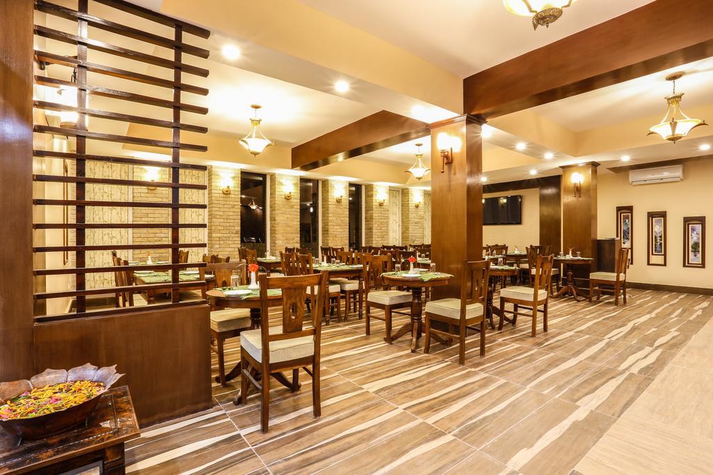 Da Yatra Courtyard Hotel Pokhara Exterior foto
