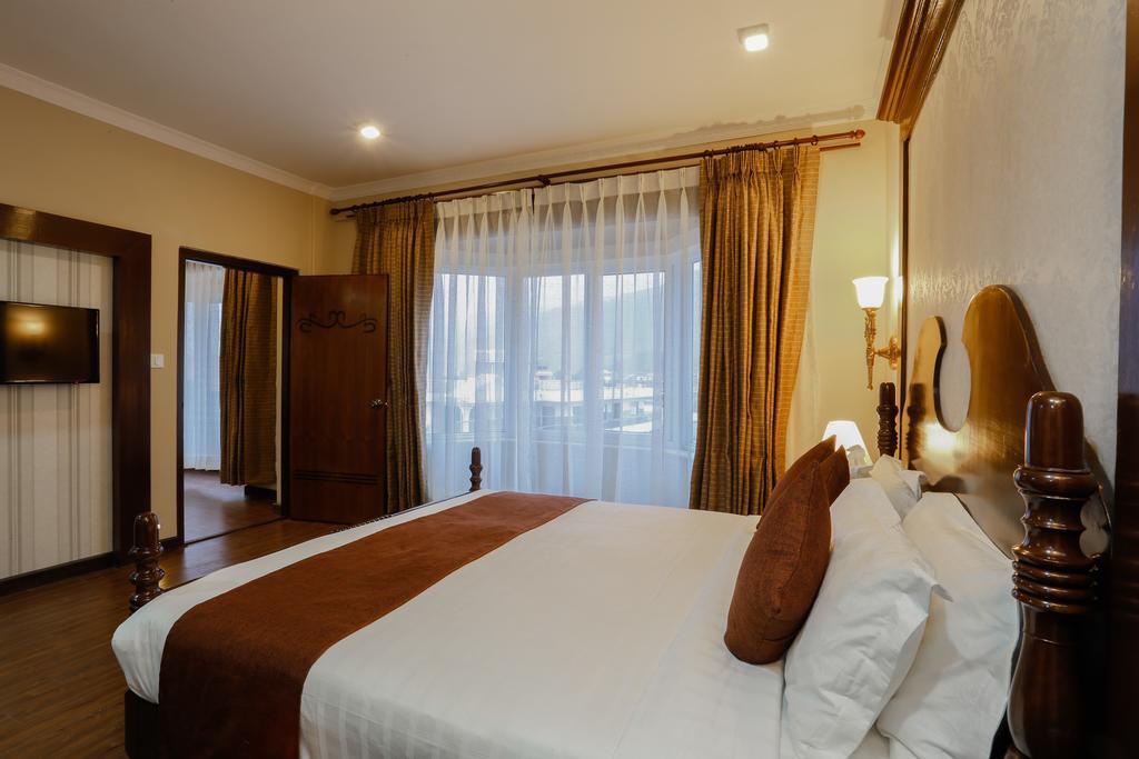Da Yatra Courtyard Hotel Pokhara Exterior foto