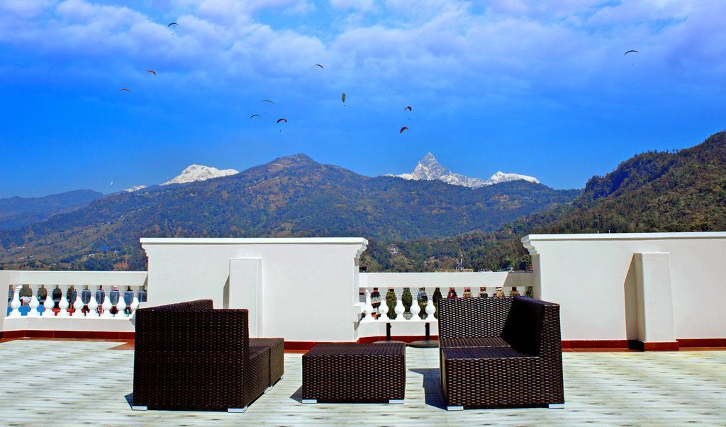 Da Yatra Courtyard Hotel Pokhara Exterior foto