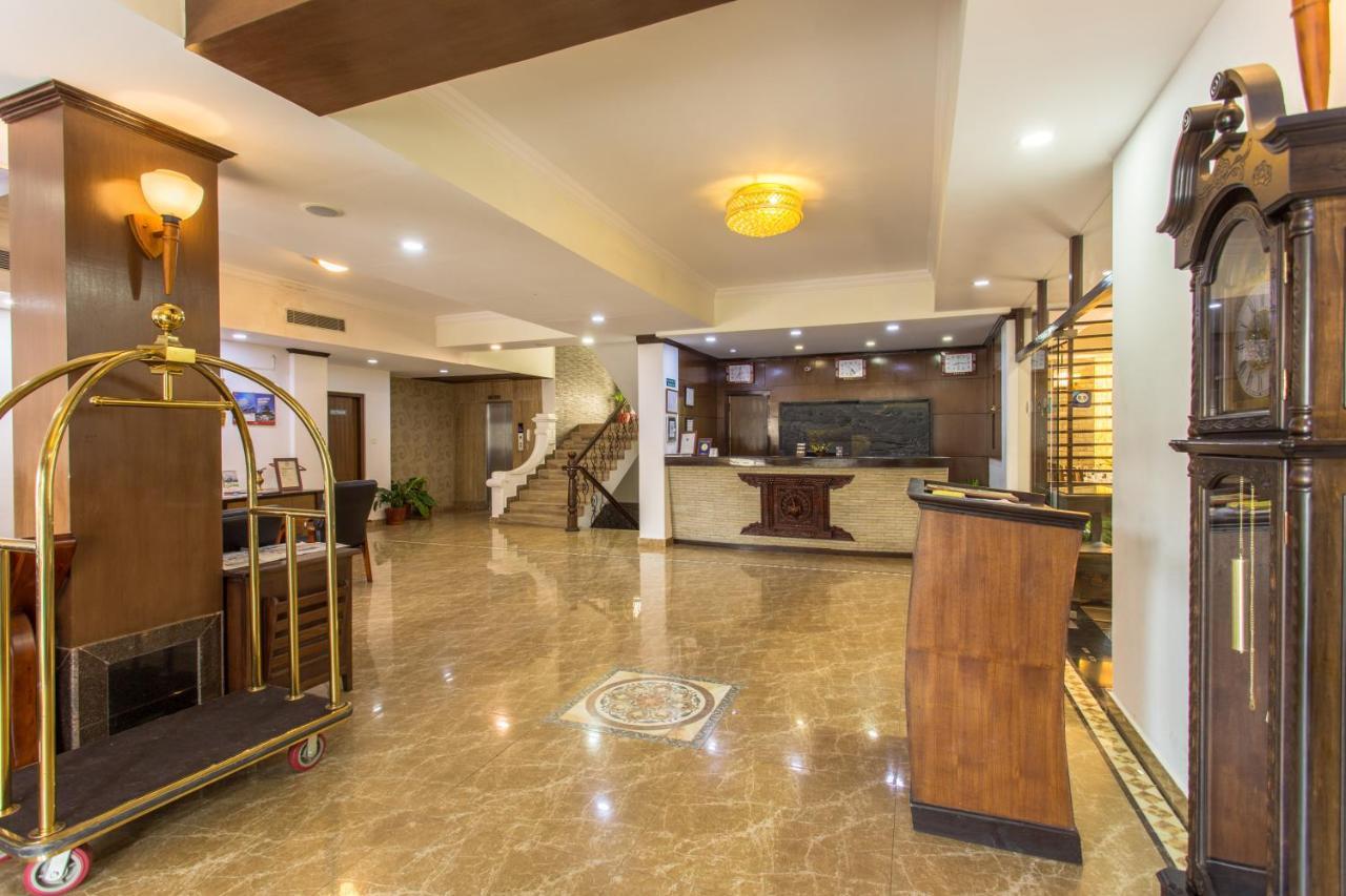 Da Yatra Courtyard Hotel Pokhara Exterior foto