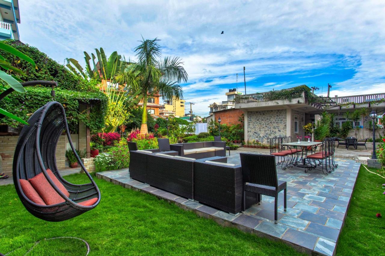 Da Yatra Courtyard Hotel Pokhara Exterior foto