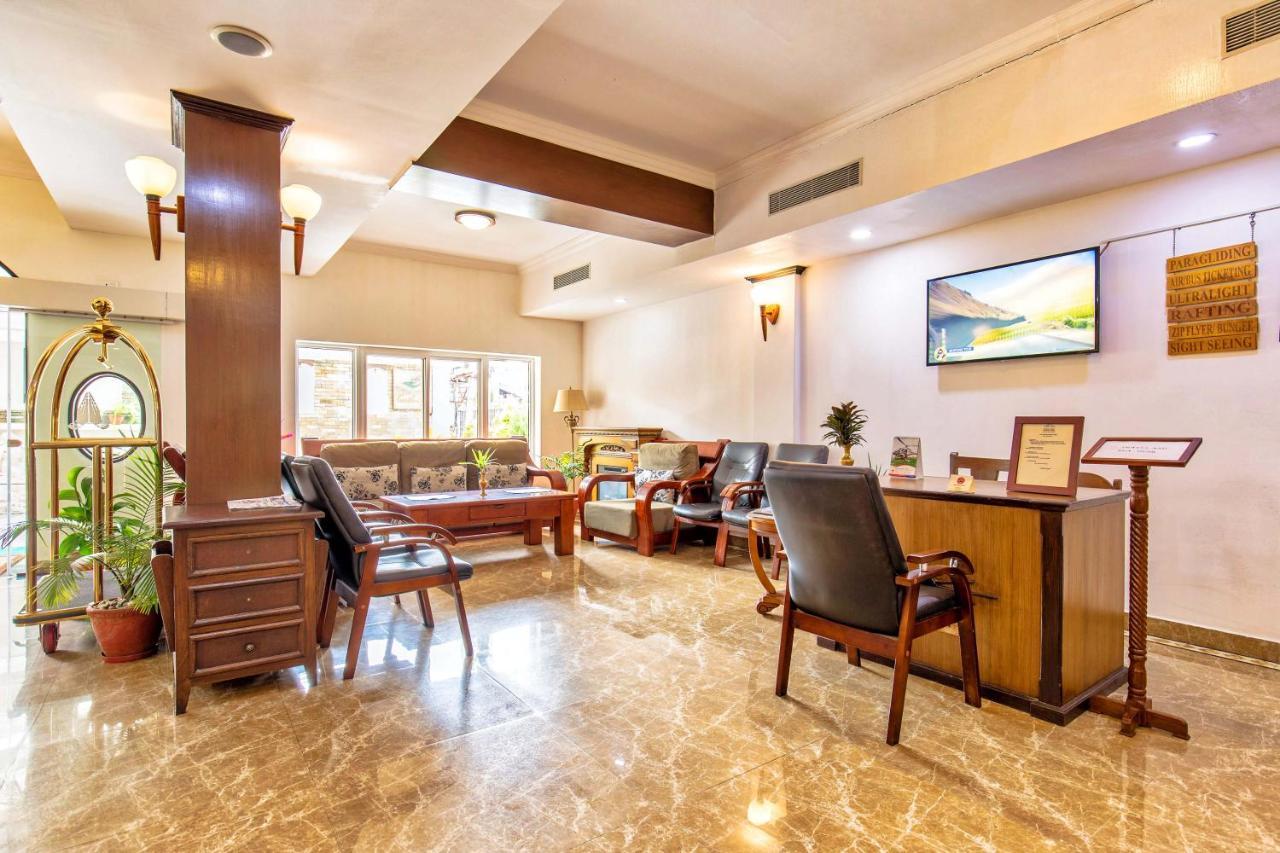 Da Yatra Courtyard Hotel Pokhara Exterior foto