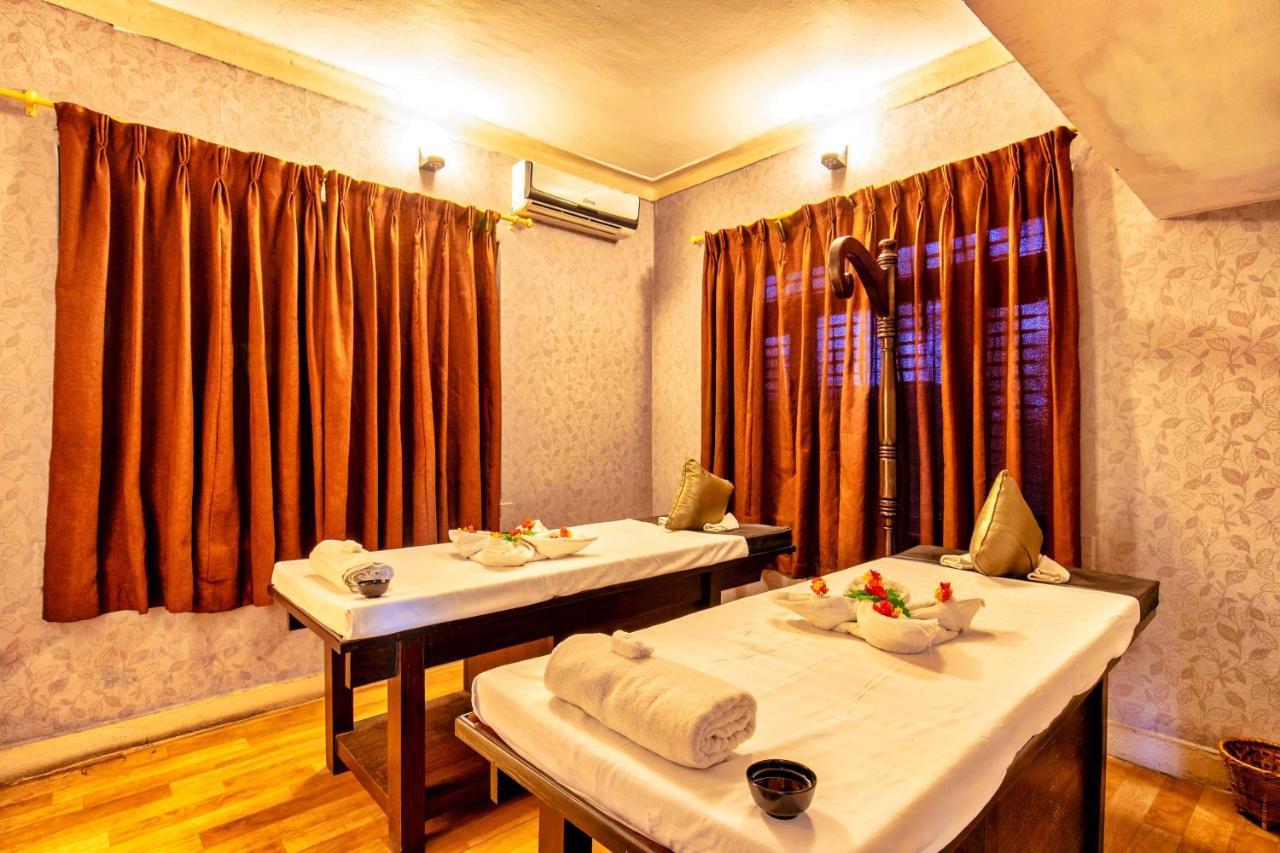 Da Yatra Courtyard Hotel Pokhara Exterior foto