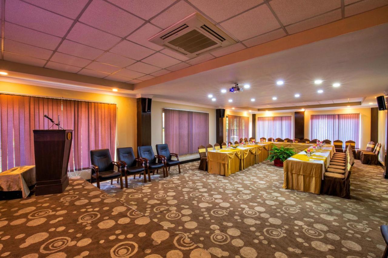 Da Yatra Courtyard Hotel Pokhara Exterior foto