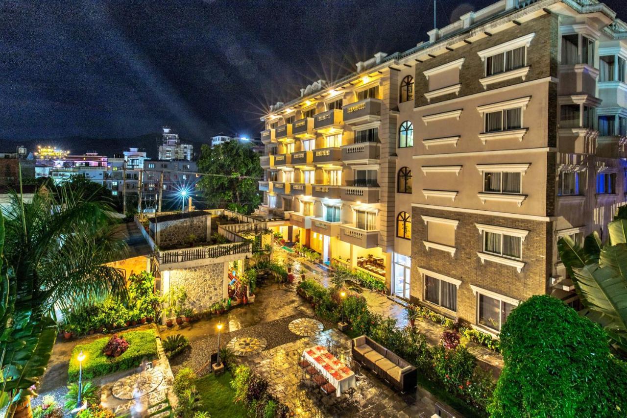 Da Yatra Courtyard Hotel Pokhara Exterior foto