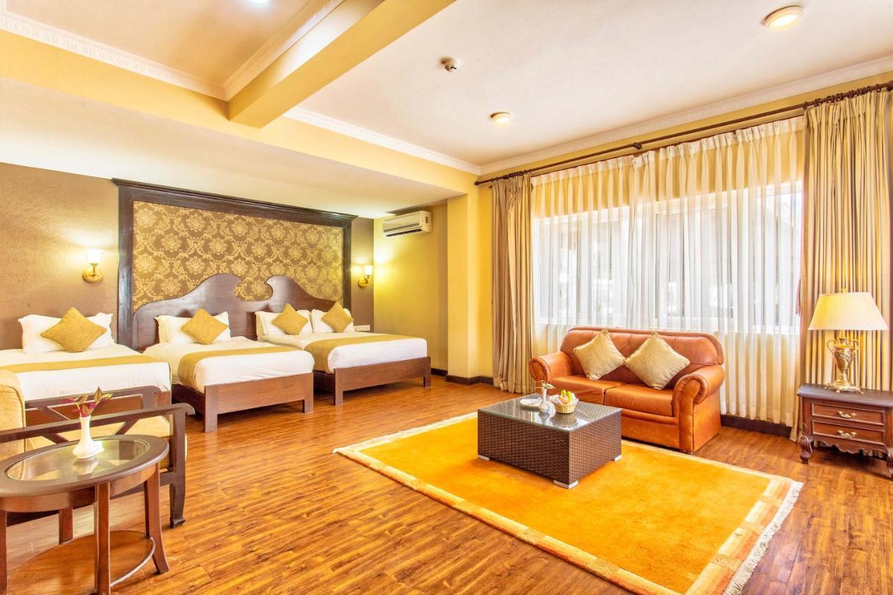 Da Yatra Courtyard Hotel Pokhara Exterior foto